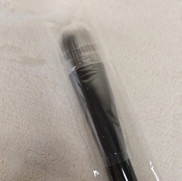 Sephora Pro Foundation Brush #56 - Picture 9 of 9